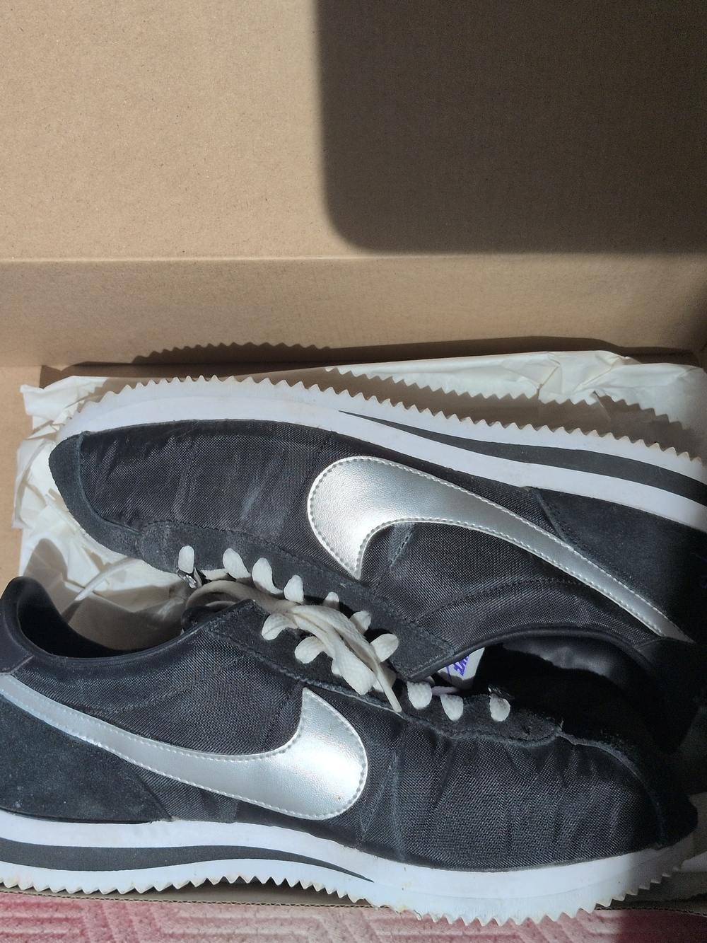 Nike Cortez L.A.kings 2018 Size9